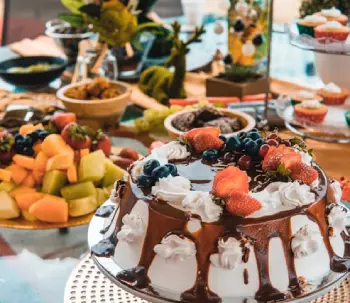 PaintMor thanksgiving decorating tips, picture of various desserts on a dessert table.